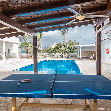 Papas Family Villa Paralimni Exteriér fotografie
