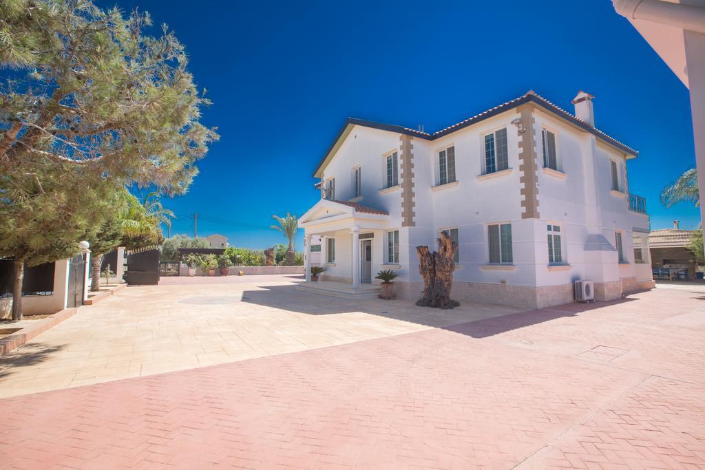 Papas Family Villa Paralimni Exteriér fotografie
