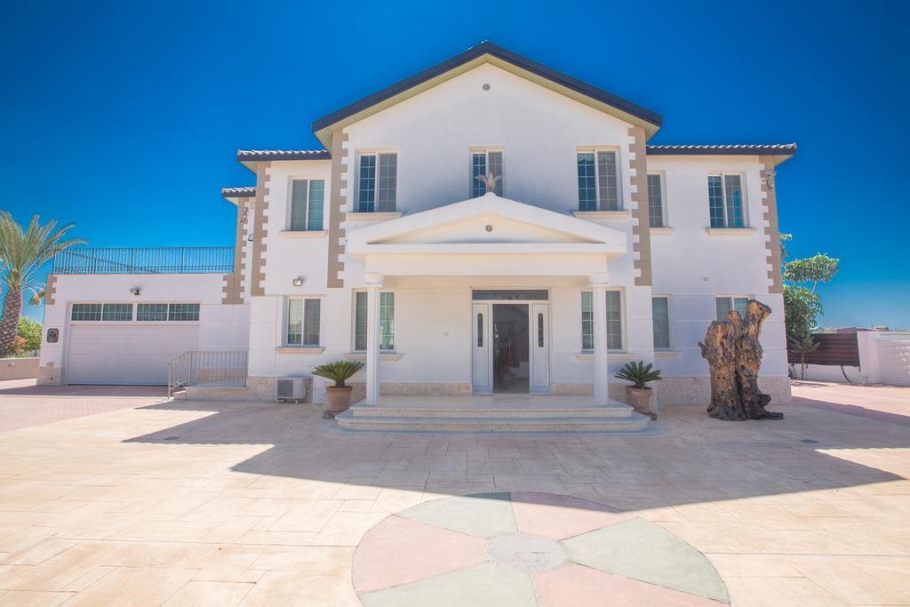 Papas Family Villa Paralimni Exteriér fotografie