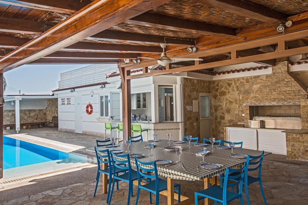 Papas Family Villa Paralimni Exteriér fotografie