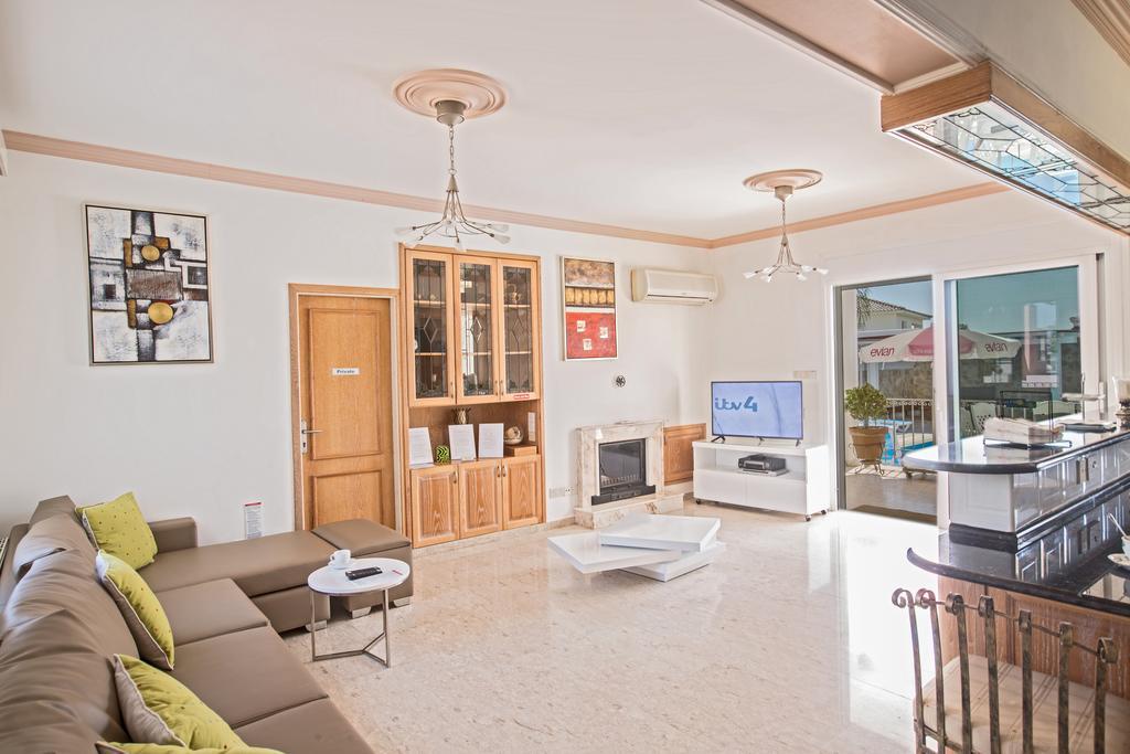 Papas Family Villa Paralimni Exteriér fotografie
