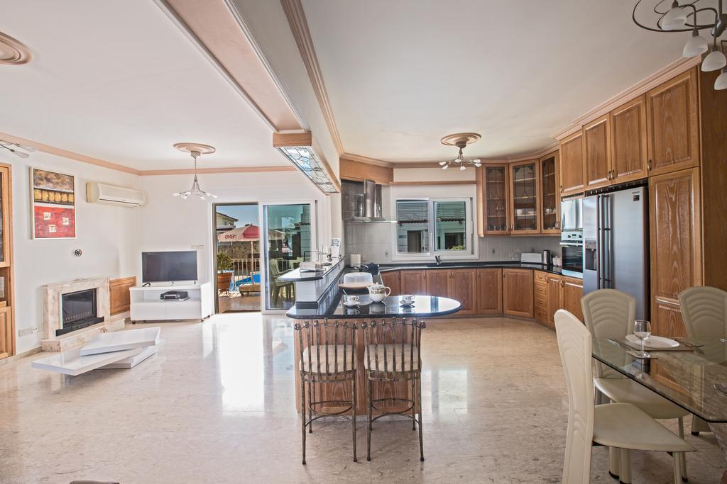 Papas Family Villa Paralimni Exteriér fotografie
