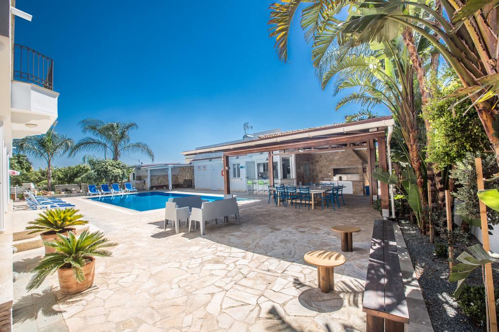 Papas Family Villa Paralimni Exteriér fotografie